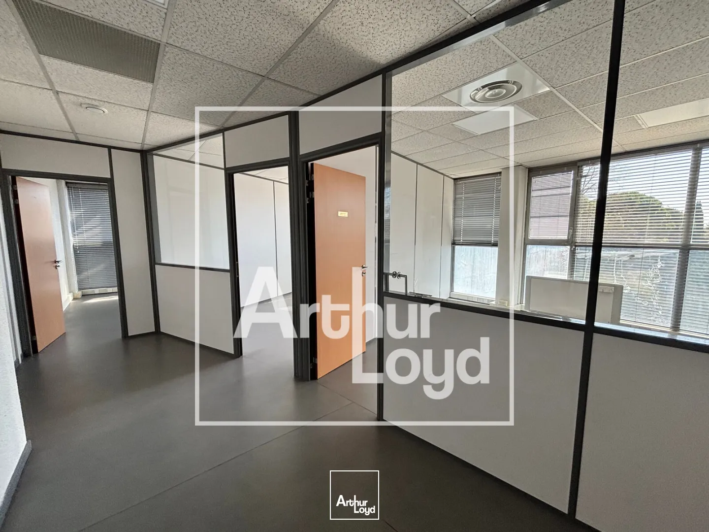 Bureaux - Location - NIMES - 30900 - 141-141 - 7669963