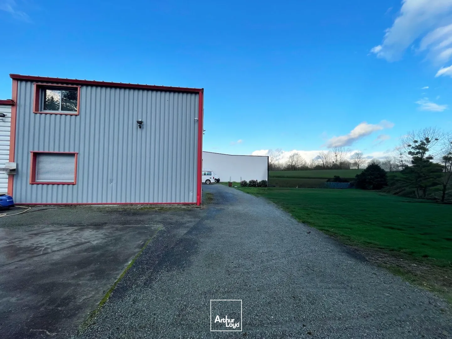 Locaux d'activité & Entrepôts - Vente - HERIC - 44810 - 210-210 - 7670092