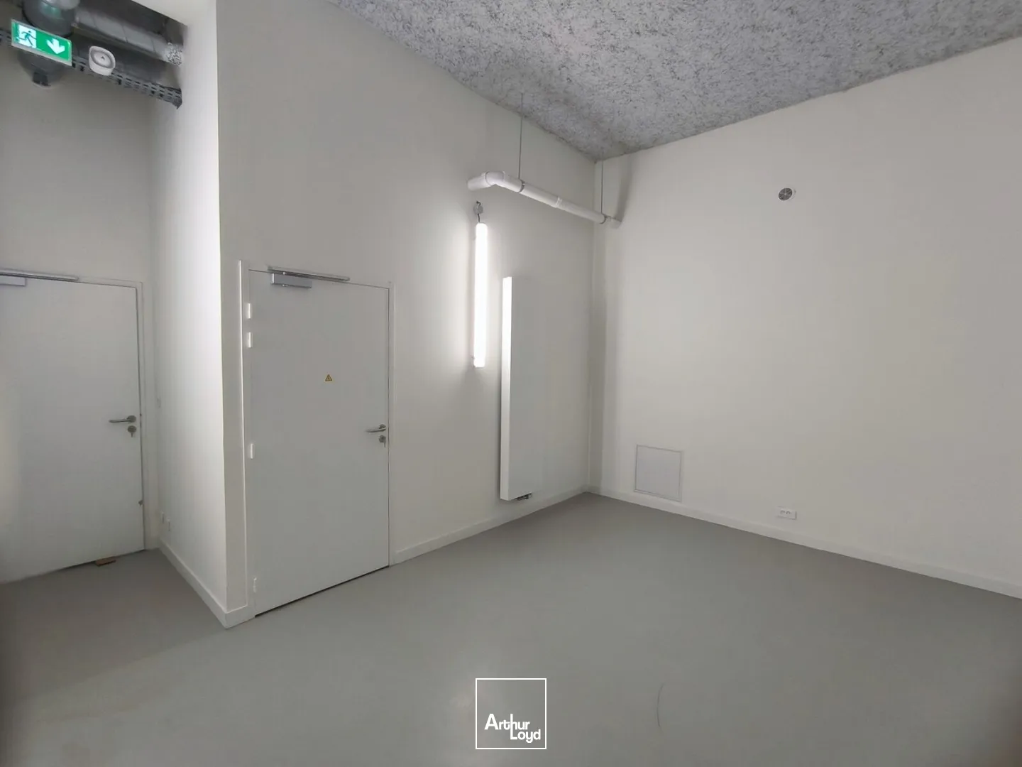 Locaux commerciaux - Location - SAINT NAZAIRE - 44600 - 144-144 - 7670128