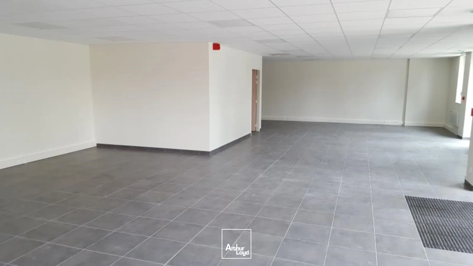 Locaux d'activité & Entrepôts - Location - MAUREPAS - 78310 - 1290-1290 - 7670280