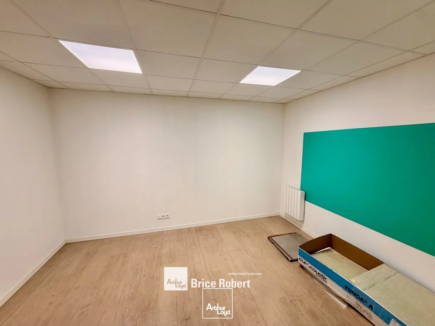 Locaux d'activité & Entrepôts - Location - BRON - 69500 - 374-374 - 7670509