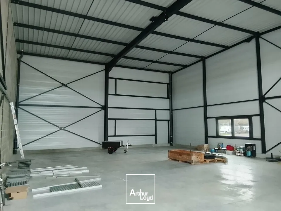 Locaux d'activité & Entrepôts - Location - CRISSEY - 71530 - 200-200 - 7670558