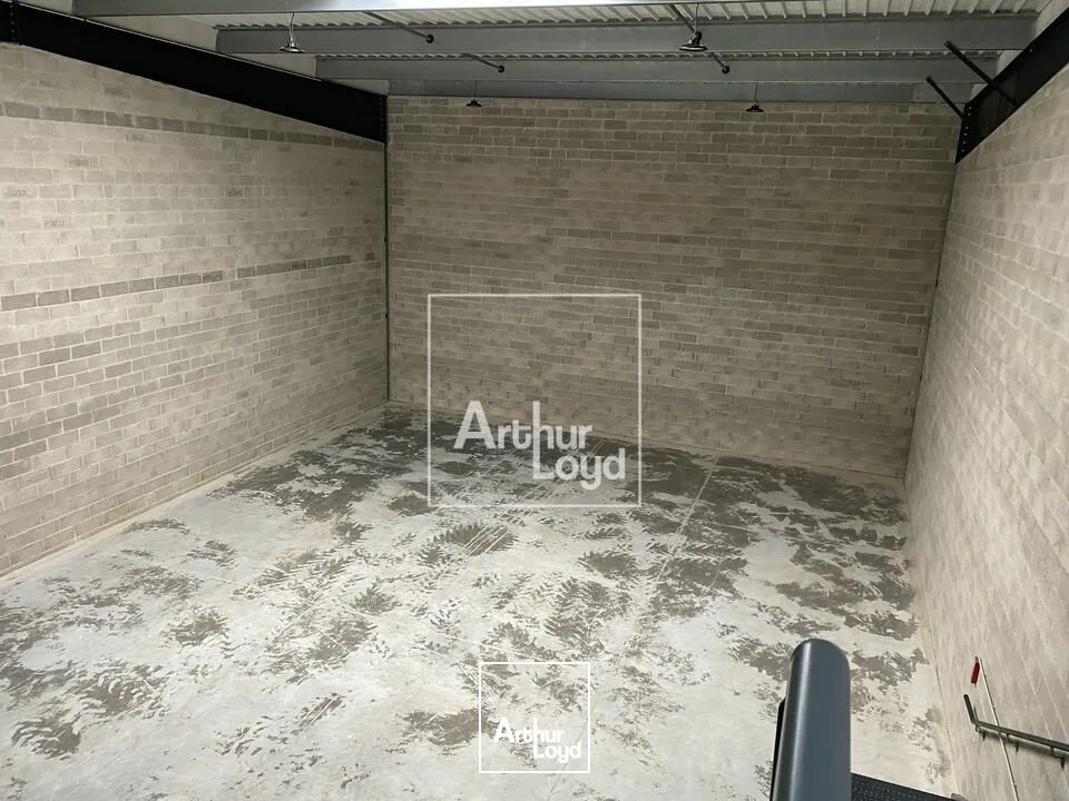 Locaux d'activité & Entrepôts - Location - BONDOUFLE - 91070 - 378-7560 - 7670575