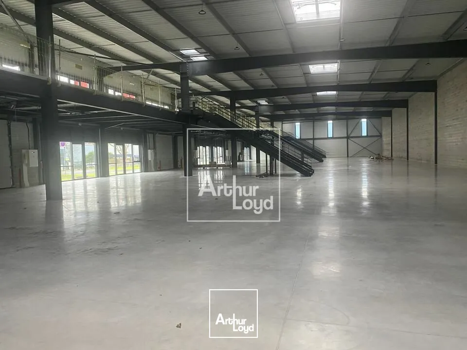 Locaux d'activité & Entrepôts - Location - BONDOUFLE - 91070 - 378-7560 - 7670577