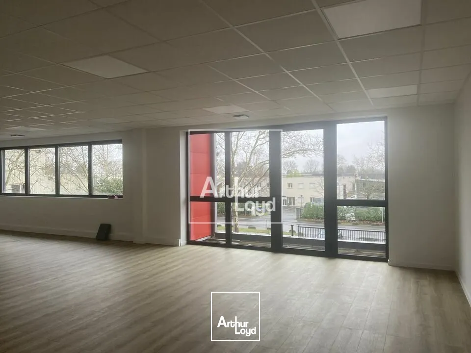 Locaux d'activité & Entrepôts - Location - BONDOUFLE - 91070 - 378-7560 - 7670578