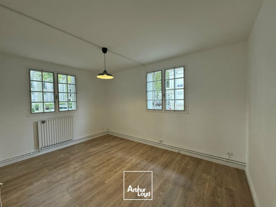 Bureaux - Location - TOURS - 37000 - 65-65 - 7670686