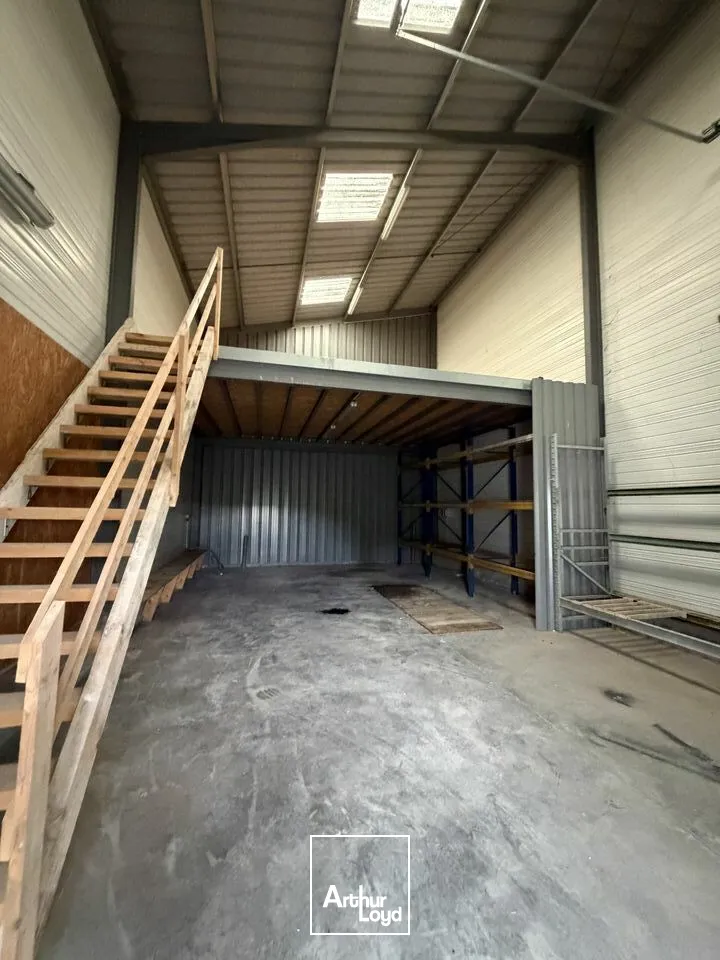 Locaux d'activité & Entrepôts - Location - FUSSY - 18110 - 75-75 - 7670700