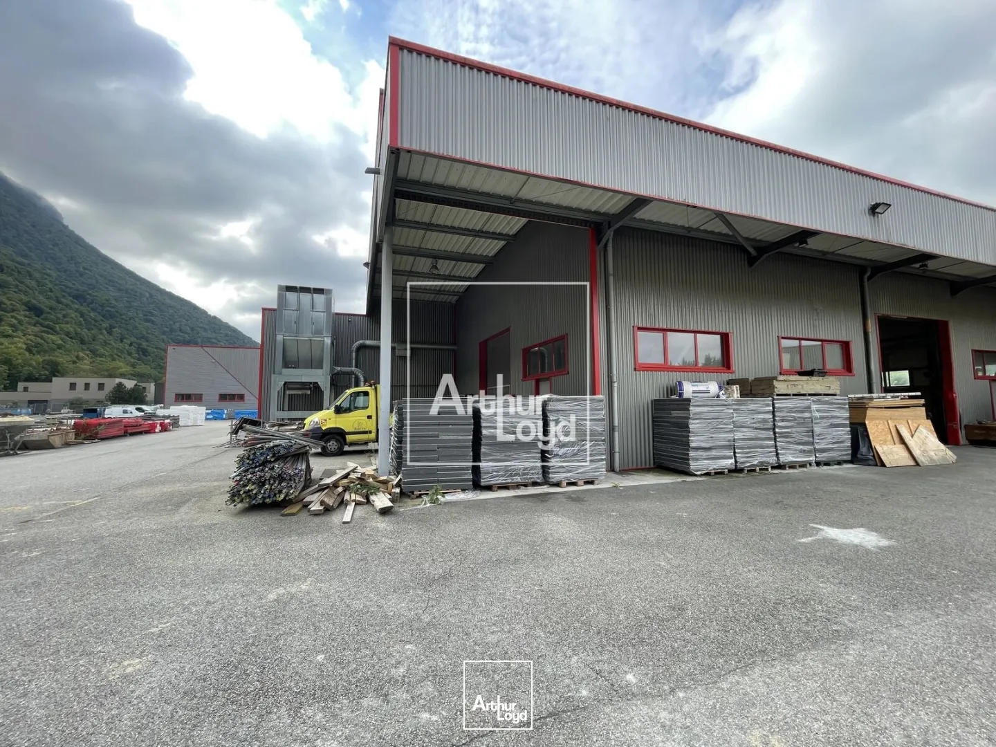 Locaux d'activité & Entrepôts - Vente - SAINT QUENTIN SUR ISERE - 38210 - 1555-1555 - 7670817