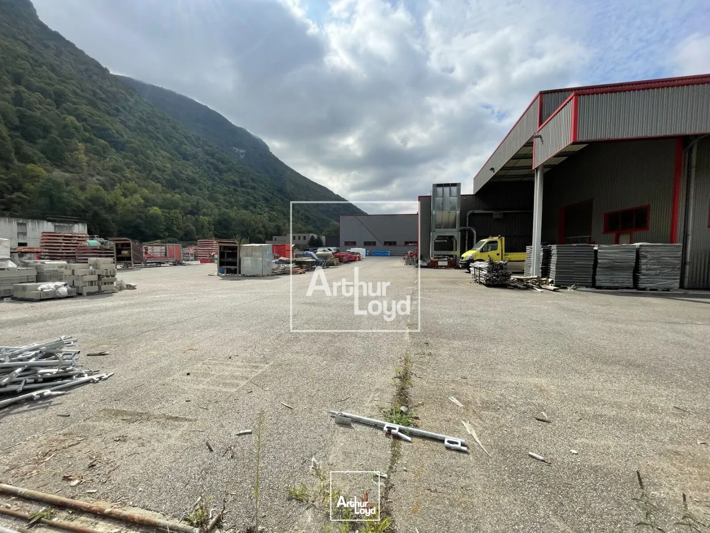 Locaux d'activité & Entrepôts - Vente - SAINT QUENTIN SUR ISERE - 38210 - 1555-1555 - 7670819