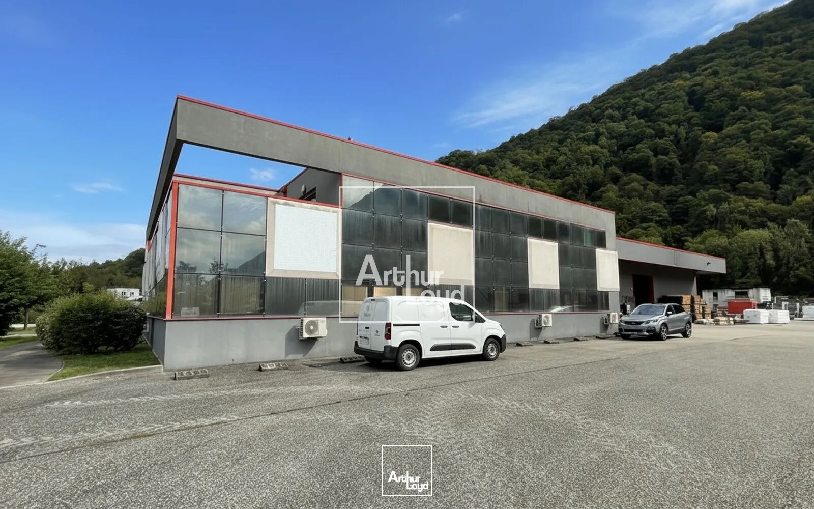 Locaux d'activité & Entrepôts - Location - SAINT QUENTIN SUR ISERE - 38210 - 1555-1555 - 7670855