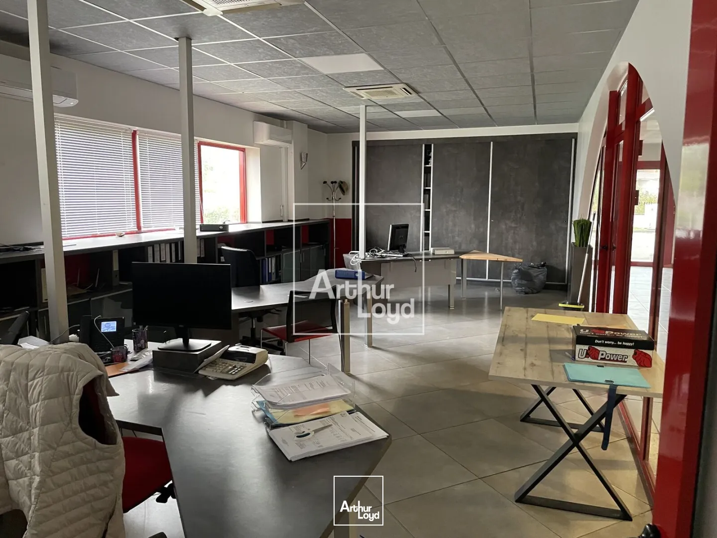 Locaux d'activité & Entrepôts - Location - SAINT QUENTIN SUR ISERE - 38210 - 1555-1555 - 7670874