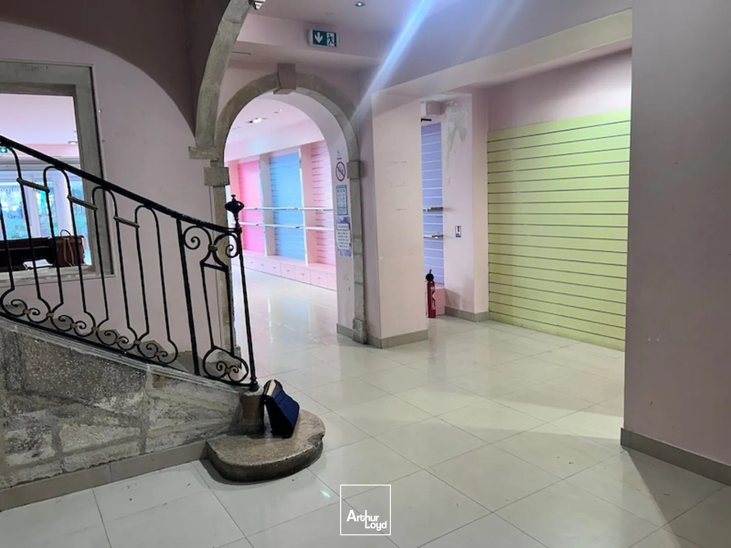 Locaux commerciaux - Location - MACON - 71000 - 185-185 - 7671005