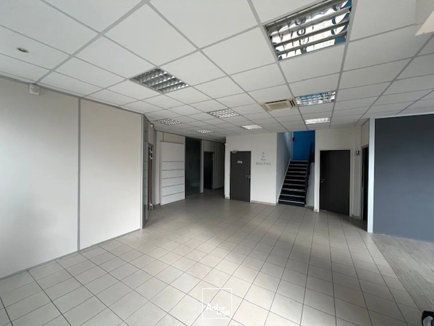 Locaux d'activité & Entrepôts - Location - BOIS D'ARCY - 78390 - 600-600 - 7671239