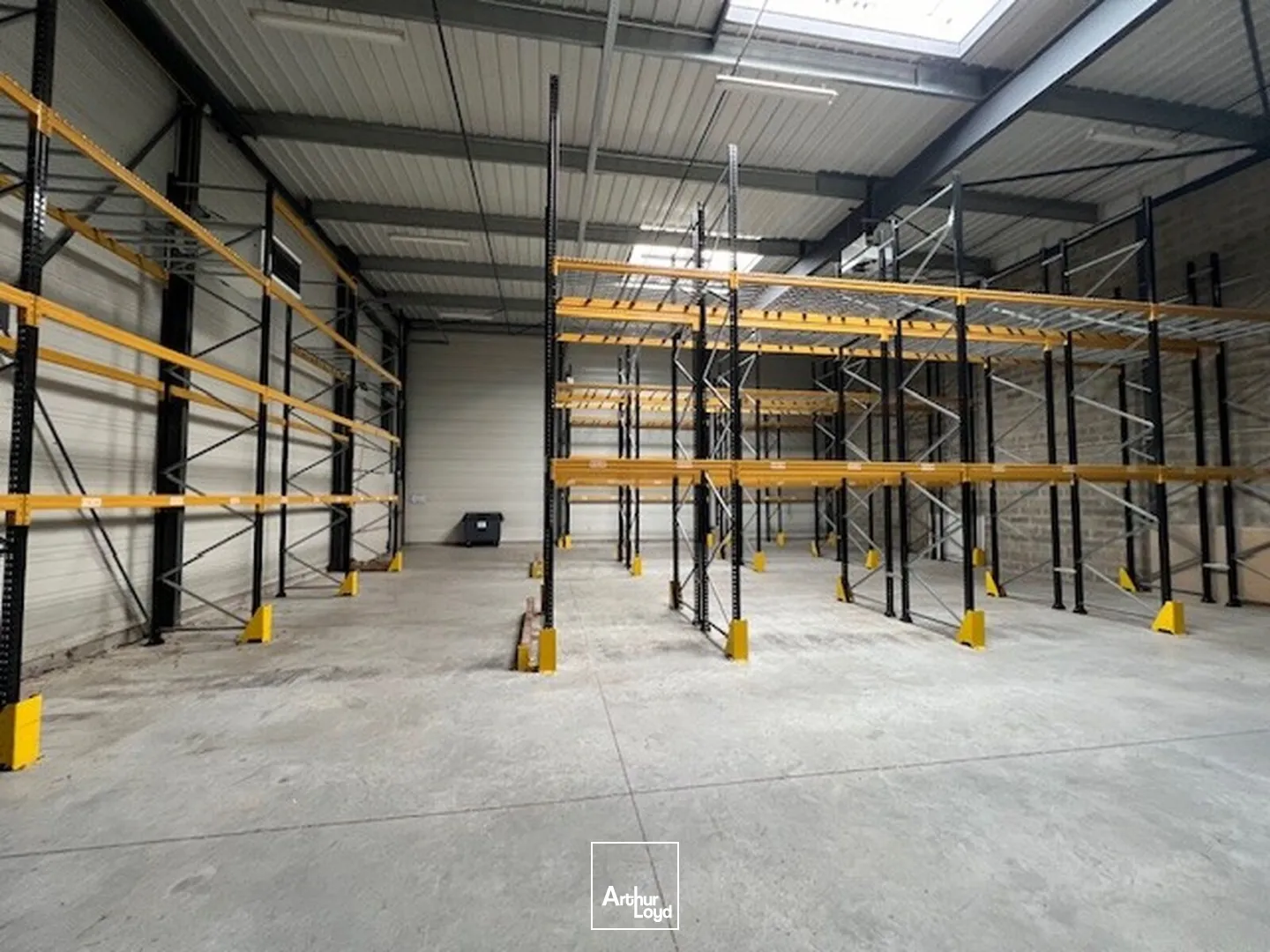 Locaux d'activité & Entrepôts - Location - BOIS D'ARCY - 78390 - 600-600 - 7671236