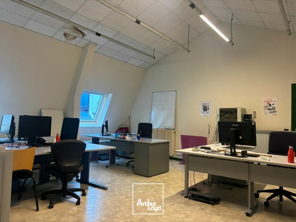 Bureaux - Vente - LA ROCHE-SUR-YON - 85000 - 135-135 - 7671532