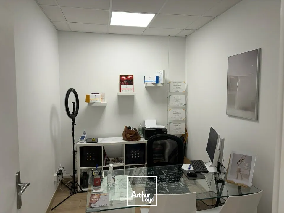 Locaux commerciaux - Location - BESSINES - 79000 - 113-113 - 7671545