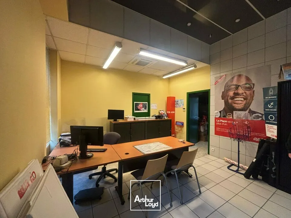 Bureaux - Location - LA ROCHE-SUR-YON - 85000 - 135-135 - 7671550