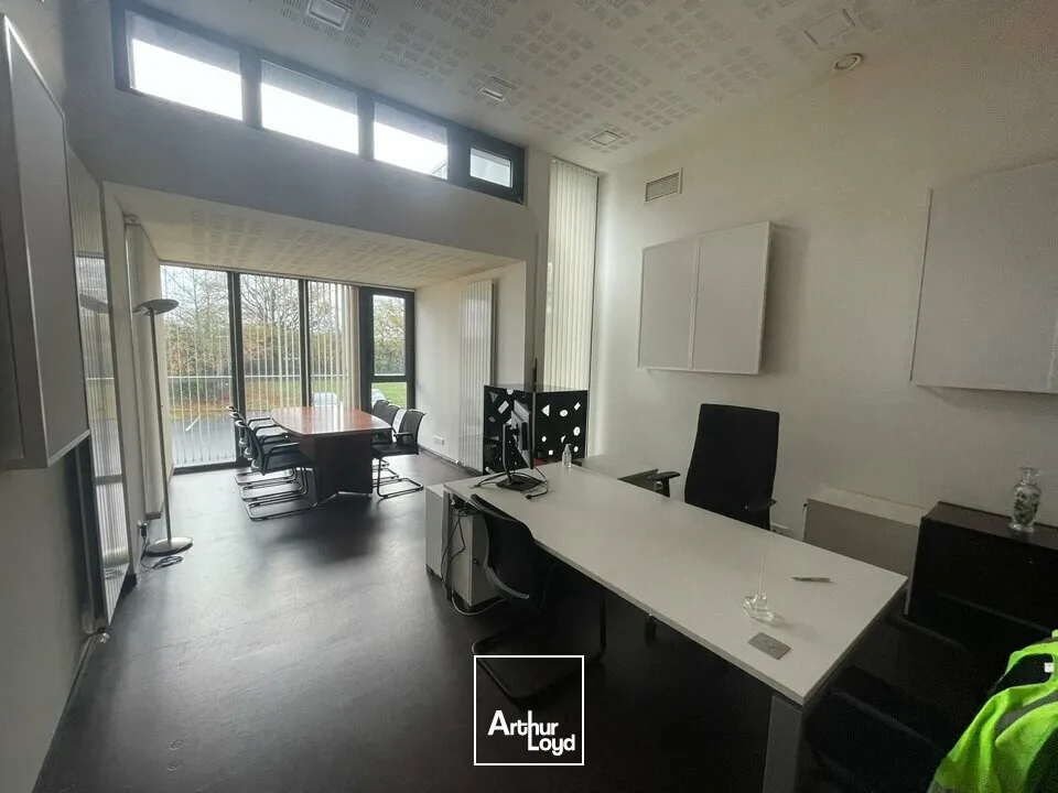 Locaux d'activité & Entrepôts - Vente - BOURNEZEAU - 85480 - 7000-7000 - 7671573