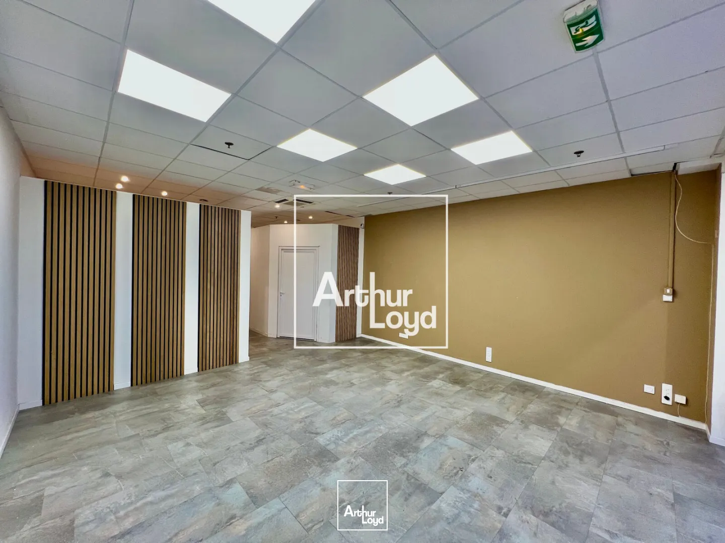 Locaux commerciaux - Location - JUVIGNAC - 34990 - 110-110 - 7671703