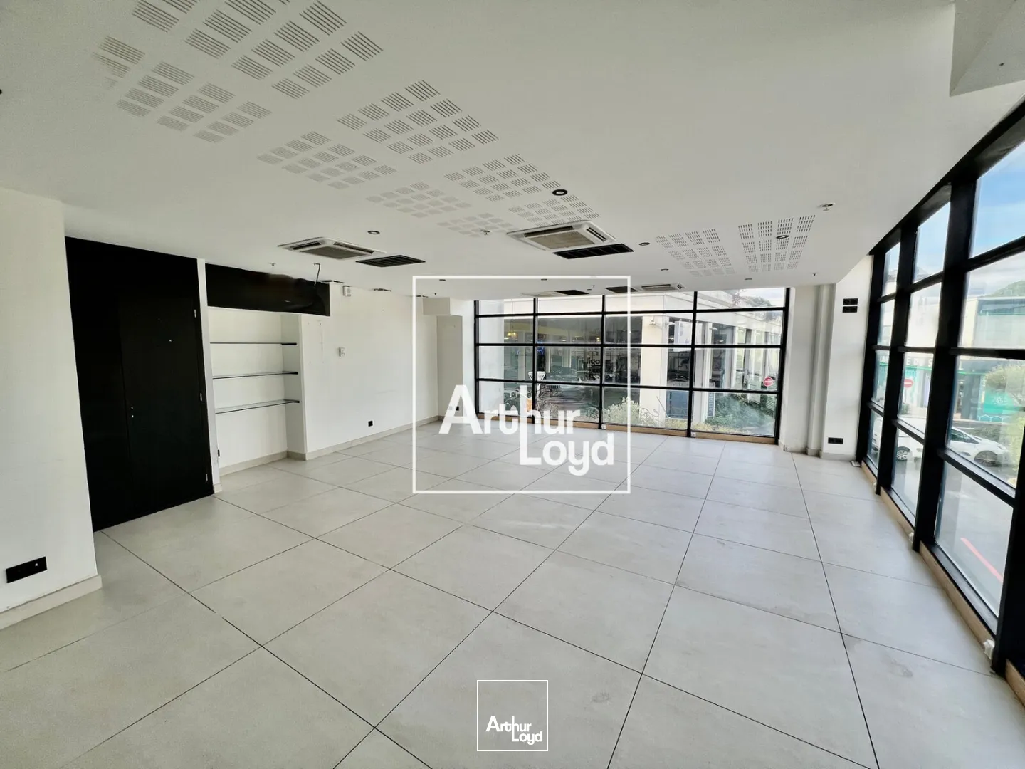 Locaux commerciaux - Location - JUVIGNAC - 34990 - 216-216 - 7671718