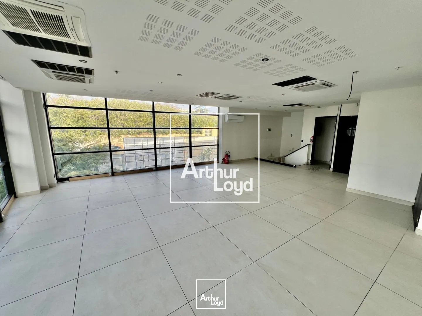 Locaux commerciaux - Location - JUVIGNAC - 34990 - 216-216 - 7671719