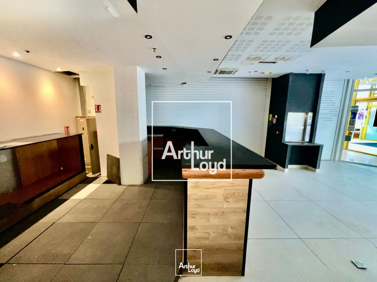 Locaux commerciaux - Location - JUVIGNAC - 34990 - 216-216 - 7671717