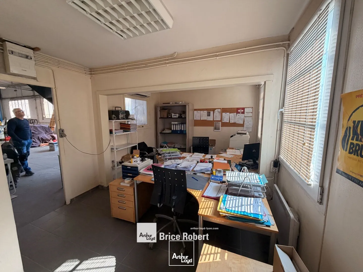 Locaux d'activité & Entrepôts - Location - DECINES CHARPIEU - 69150 - 206-206 - 7672214