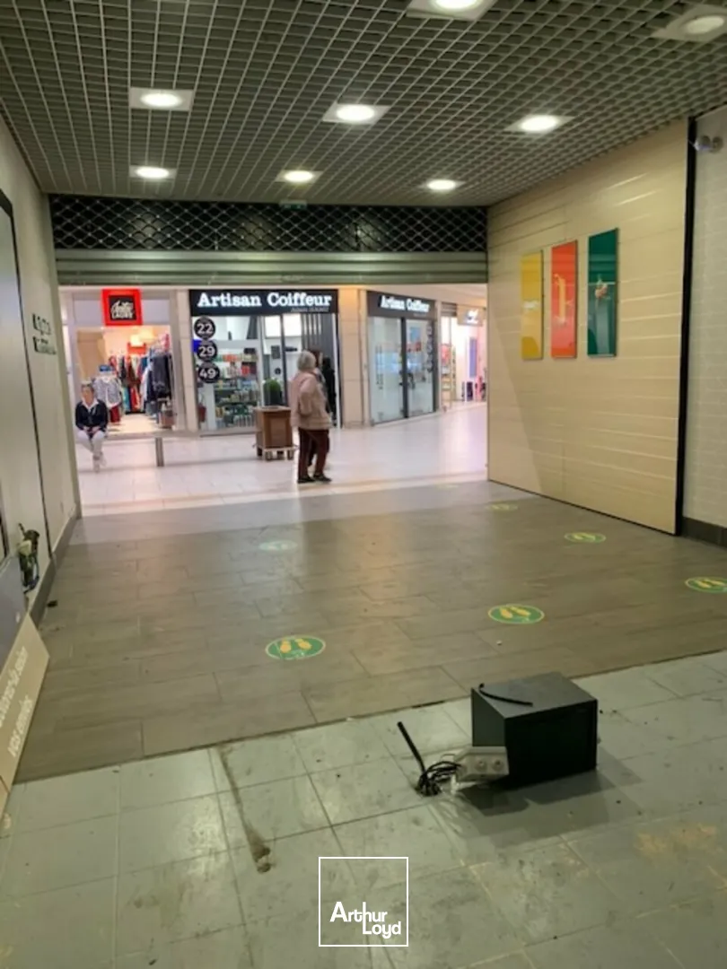 Locaux commerciaux - Location - LES ANGLES - 30133 - 63-63 - 7673185