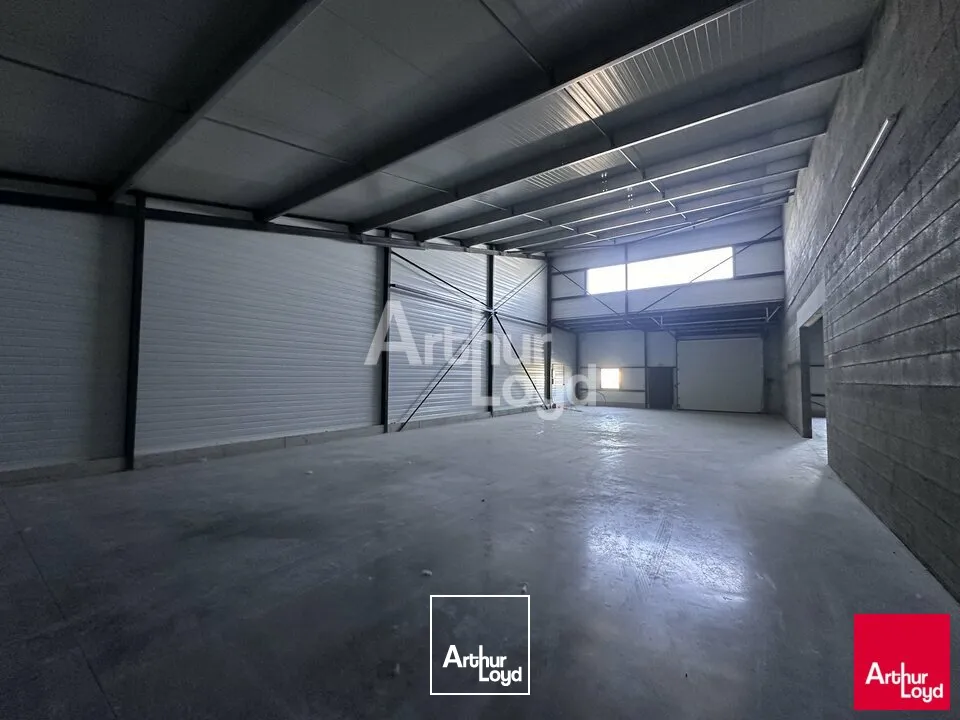 Locaux d'activité & Entrepôts - Location - LA BOUEXIERE - 35340 - 250-750 - 7673288