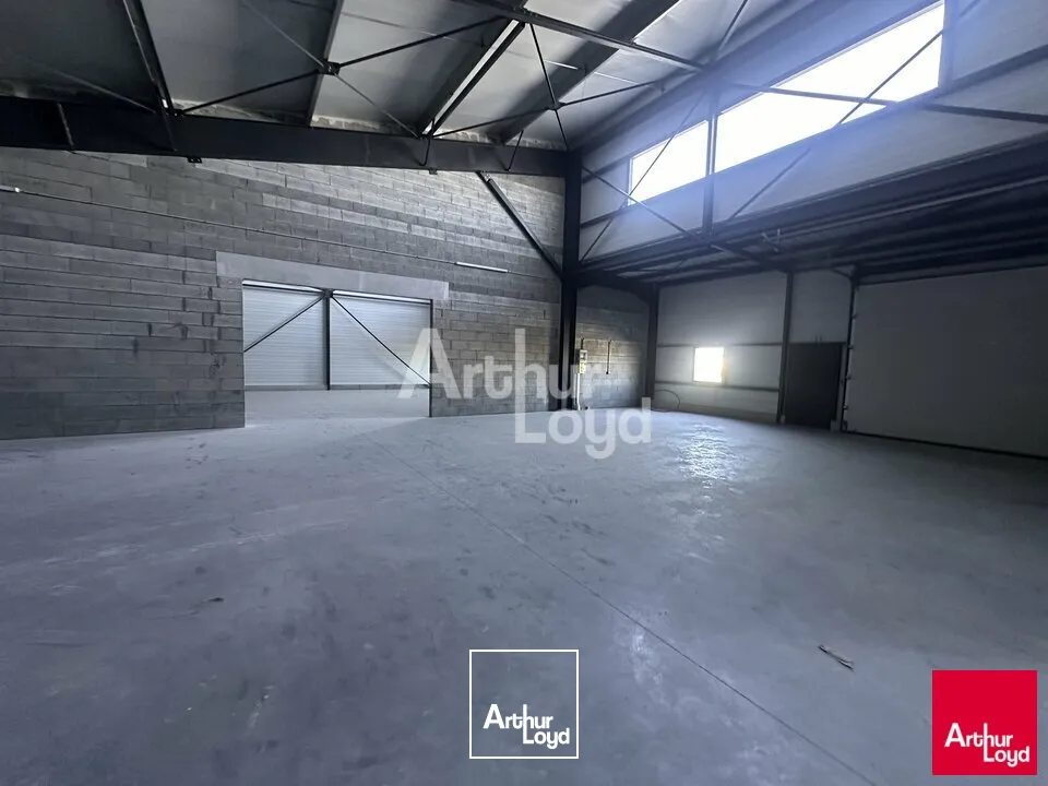 Locaux d'activité & Entrepôts - Location - LA BOUEXIERE - 35340 - 250-750 - 7673289