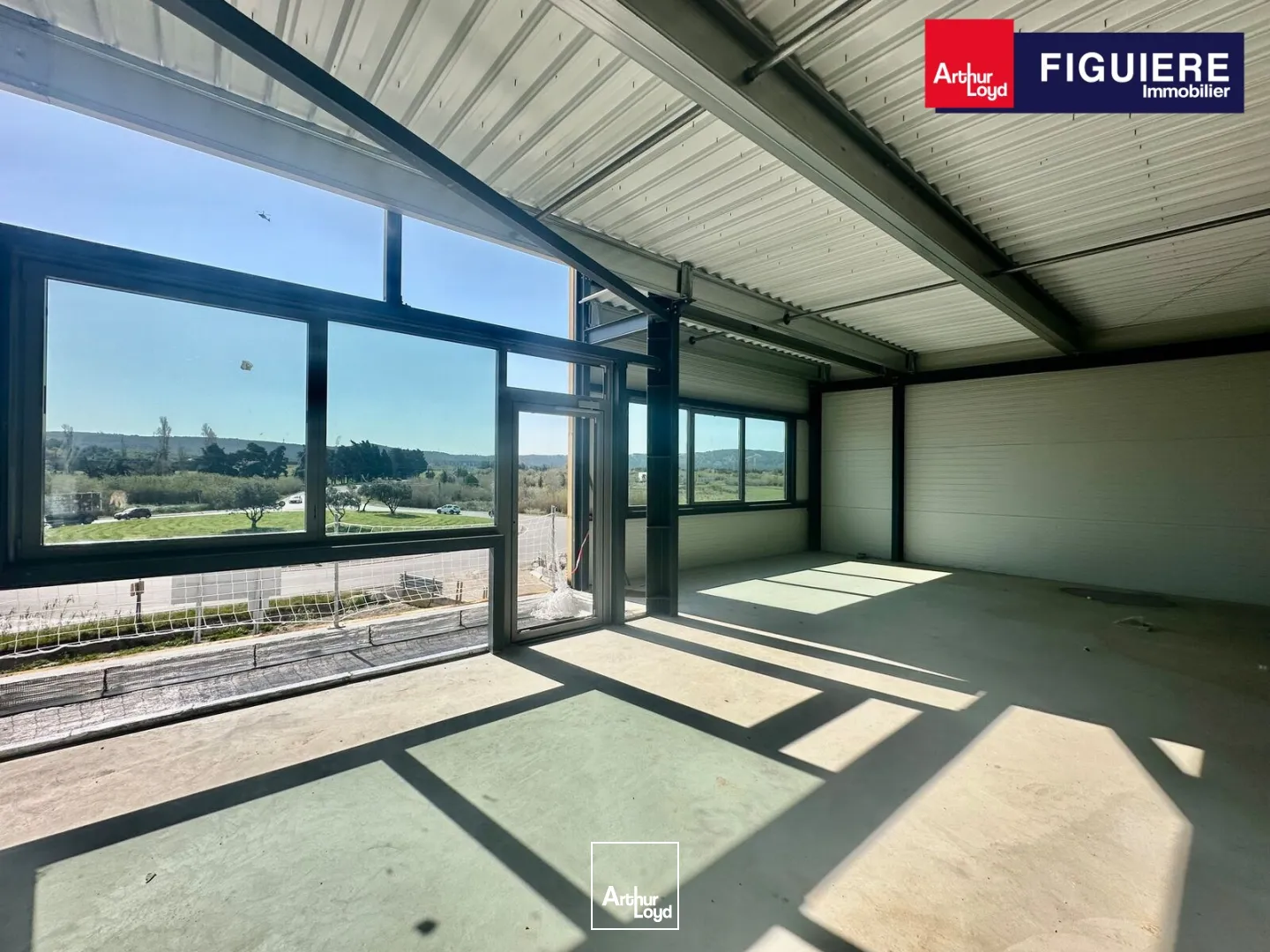 Locaux d'activité & Entrepôts - Vente - MARIGNANE - 13700 - 463-1855 - 7673341