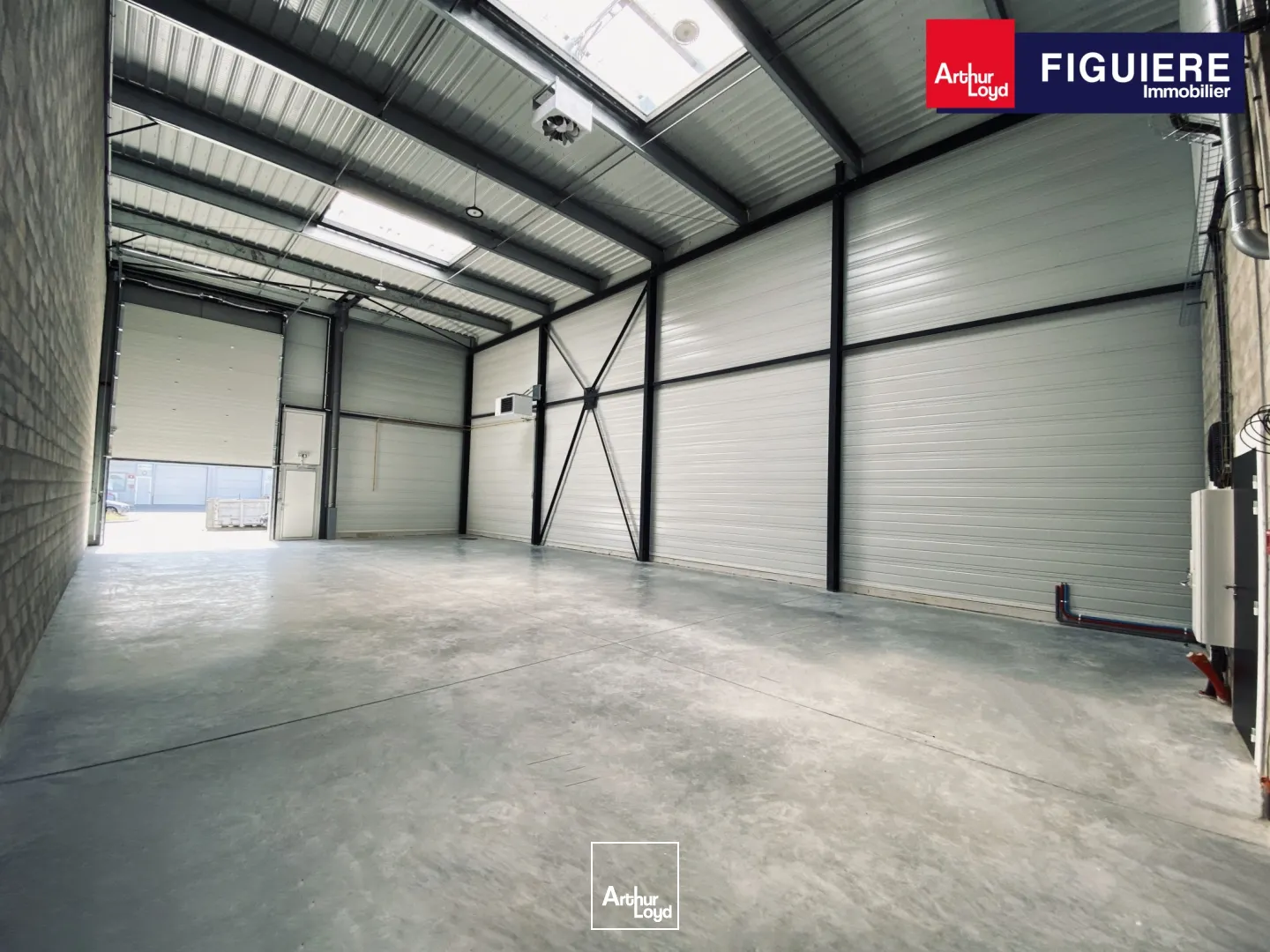 Locaux d'activité & Entrepôts - Vente - MARIGNANE - 13700 - 943-1886 - 7673415