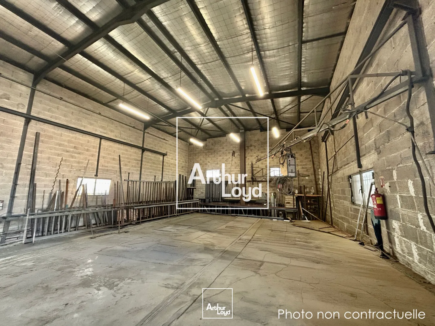 Locaux d'activité & Entrepôts - Location - MAUGUIO - 34280 - 181-181 - 7673493