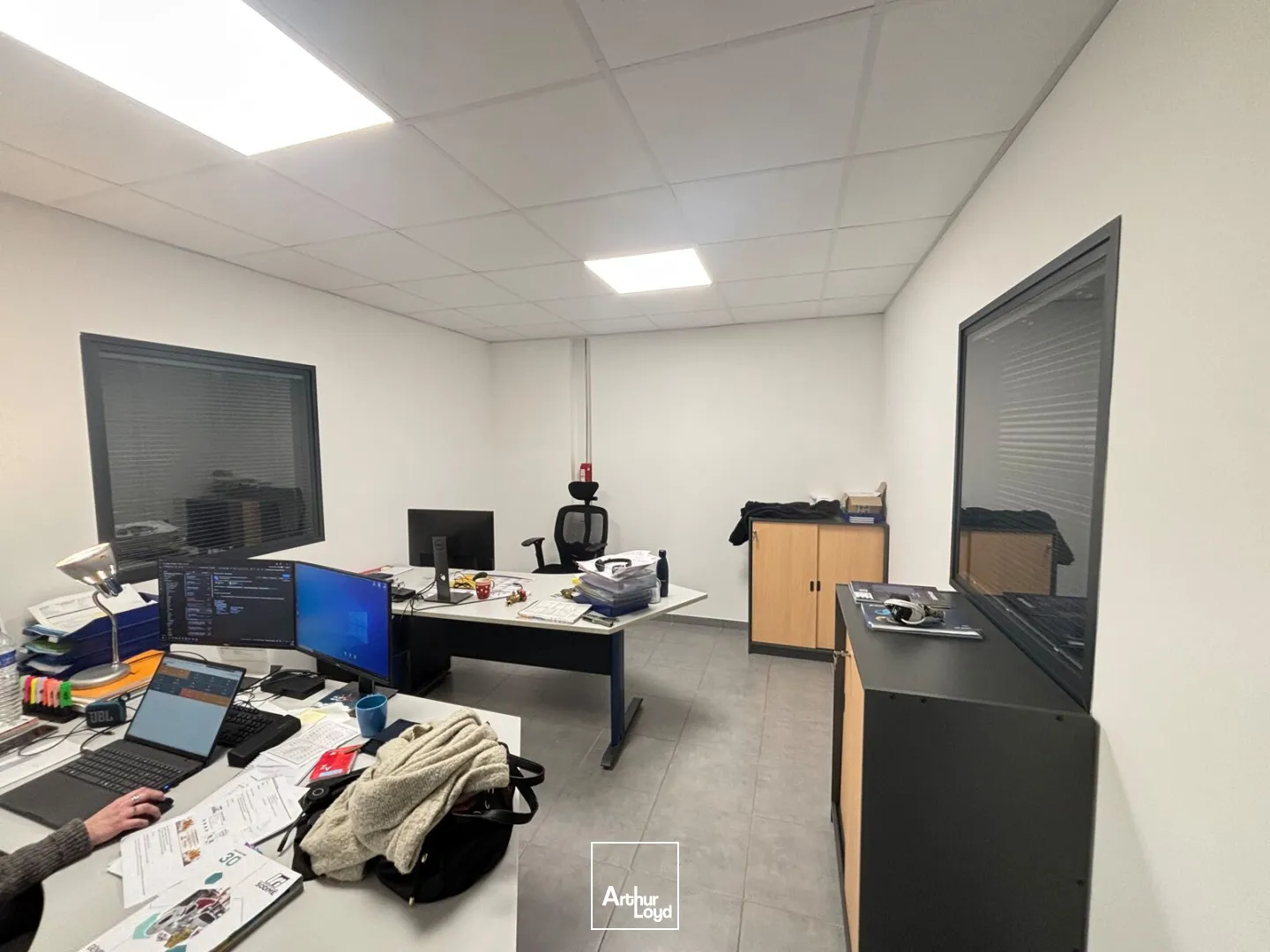 Locaux d'activité & Entrepôts - Location - REZE - 44400 - 240-240 - 7673598