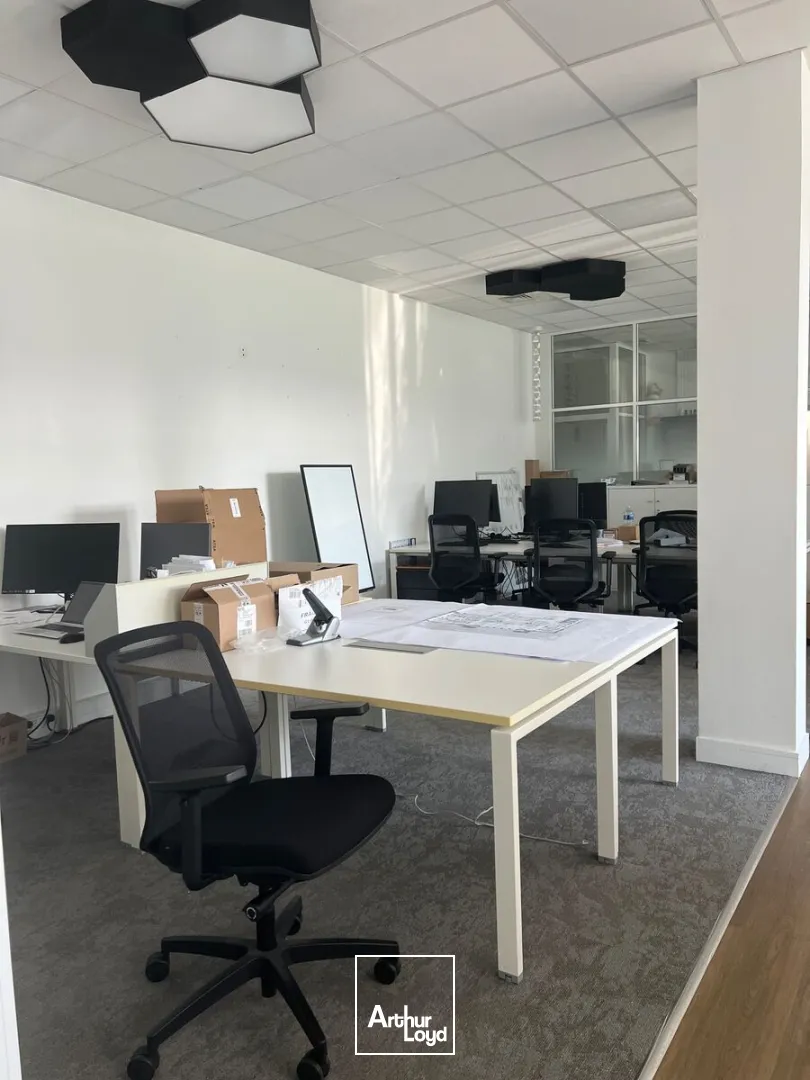 Bureaux - Location - ROISSY EN FRANCE - 95700 - 180-180 - 7673944