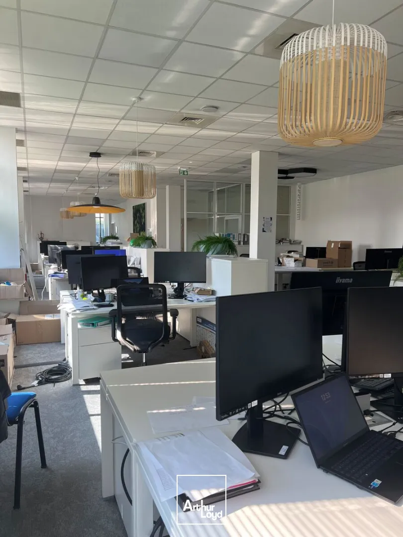 Bureaux - Location - ROISSY EN FRANCE - 95700 - 180-180 - 7673945