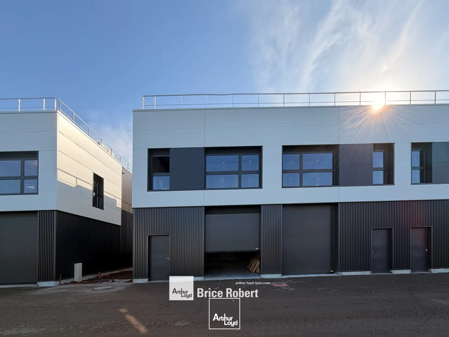 Locaux d'activité & Entrepôts - Location - DECINES CHARPIEU - 69150 - 143-143 - 7674227