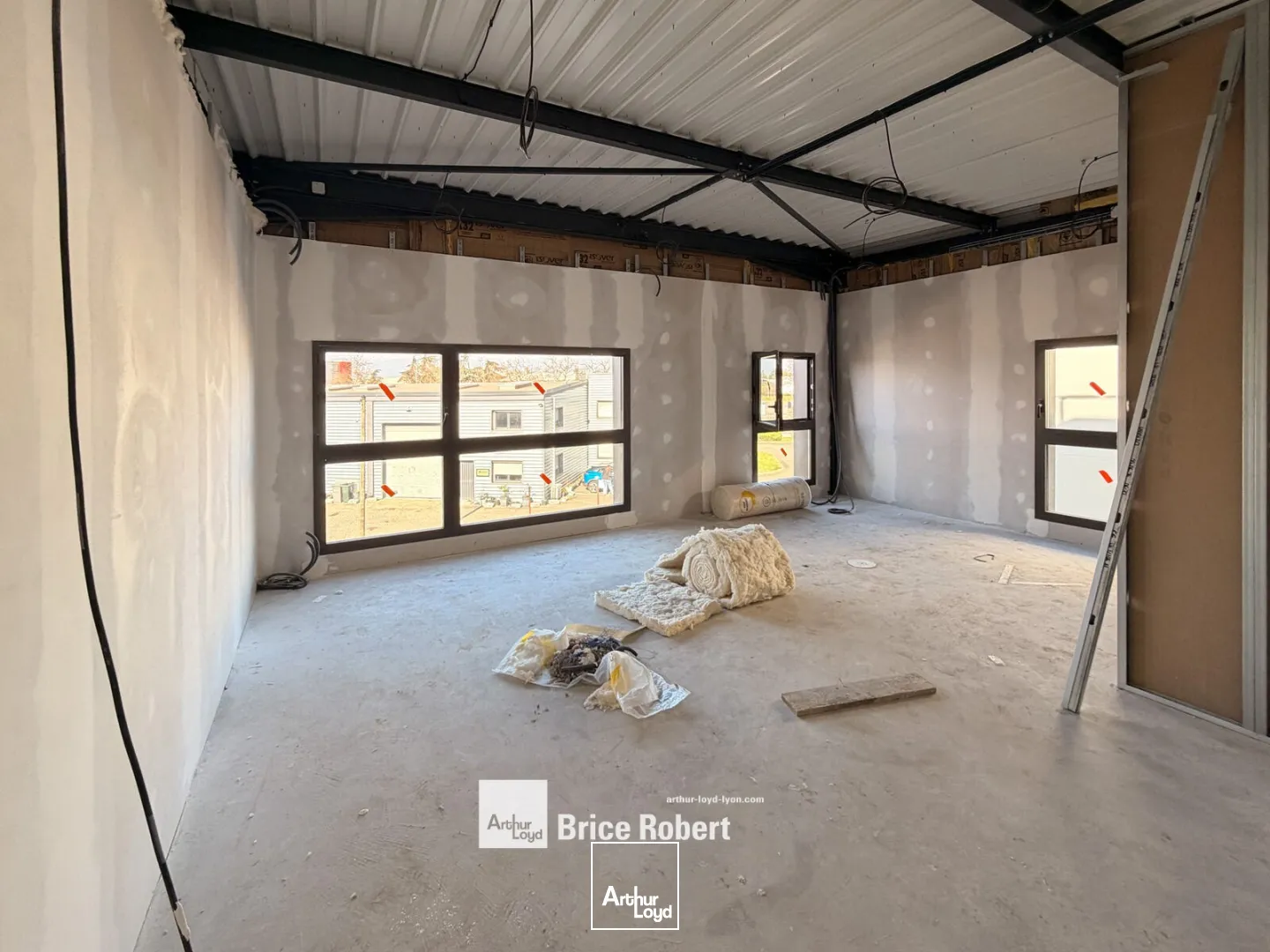 Locaux d'activité & Entrepôts - Location - DECINES CHARPIEU - 69150 - 143-143 - 7674229