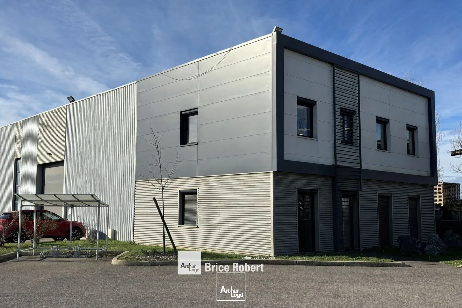 Locaux d'activité & Entrepôts - Location - SAINT PRIEST - 69800 - 330-330 - 7674244