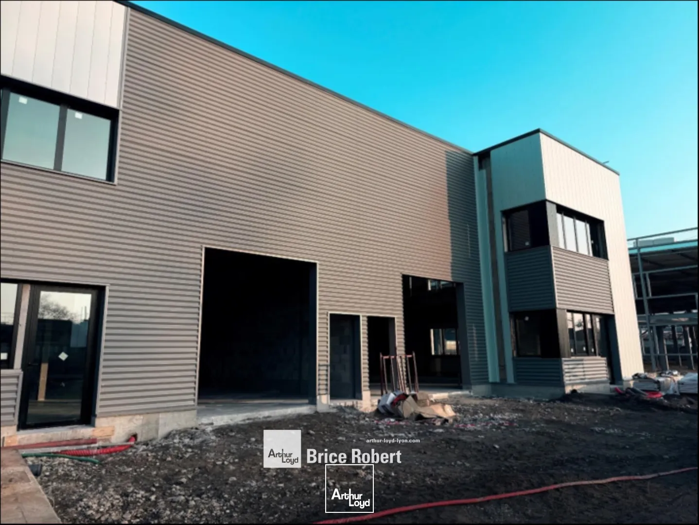 Locaux d'activité & Entrepôts - Location - OULLINS-PIERRE-BÉNITE - 69310 - 323-676 - 7674260