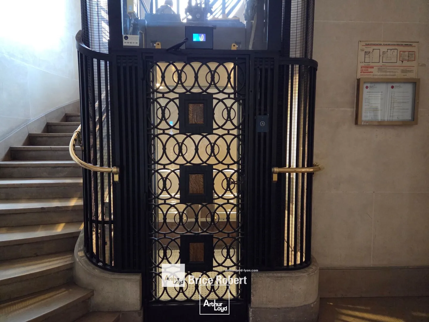 Bureaux - Vente - LYON - 69006 - 157.8-157.8 - 7674271