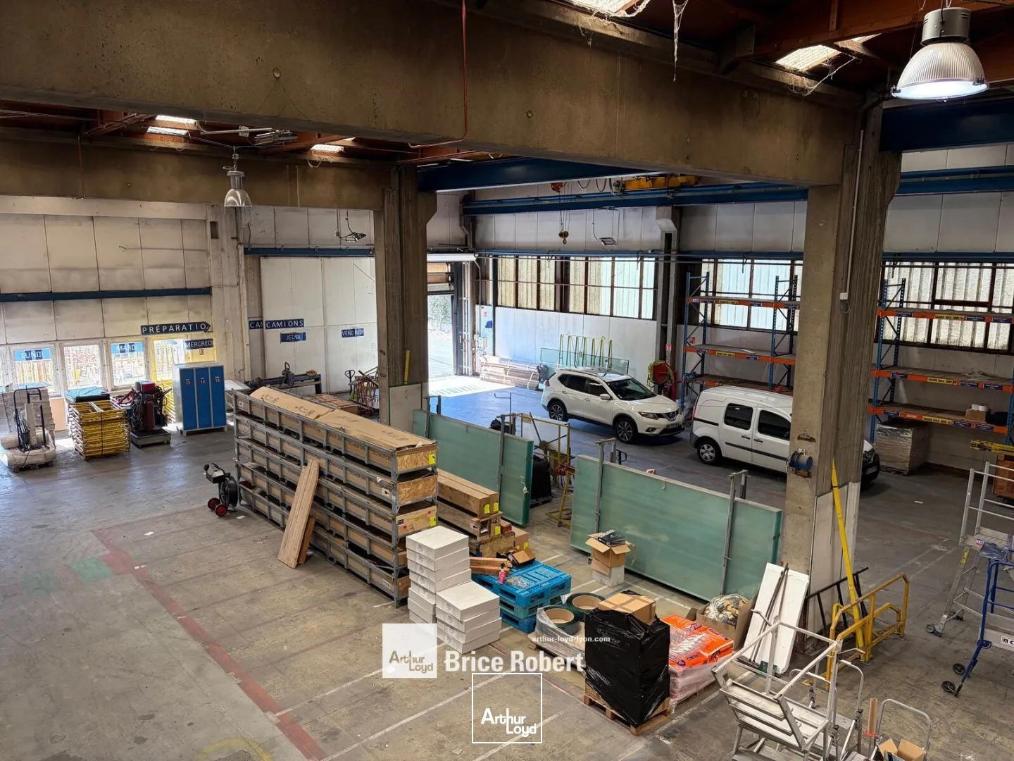 Locaux d'activité & Entrepôts - Vente - SAINT PRIEST - 69800 - 9232-9232 - 7674286