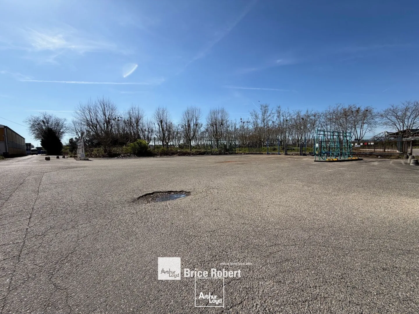 Locaux d'activité & Entrepôts - Vente - SAINT PRIEST - 69800 - 9232-9232 - 7674283