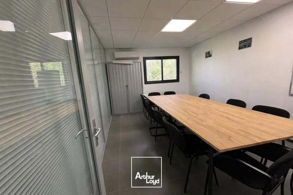 Locaux d'activité & Entrepôts - Location - DONZENAC - 19270 - 180-180 - 7674405