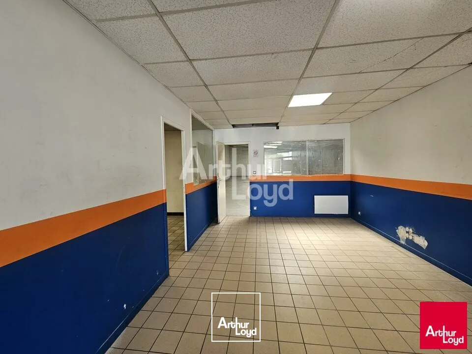 Locaux d'activité & Entrepôts - Location - SAINT-BARTHÉLEMY-D'ANJOU - 49124 - 400-400 - 7674465