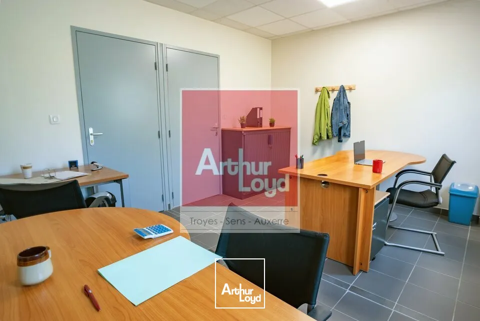 Locaux d'activité & Entrepôts - Vente - AUXERRE - 89000 - 870-870 - 7674485