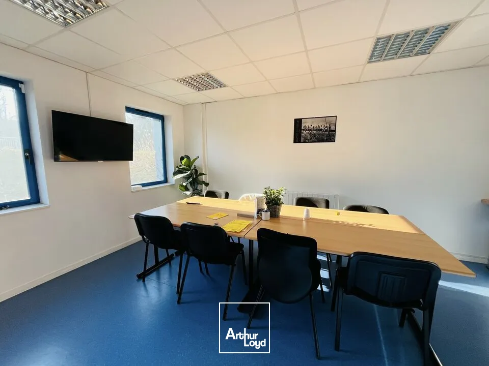 Locaux d'activité & Entrepôts - Location - HARFLEUR - 76700 - 240-240 - 7674526