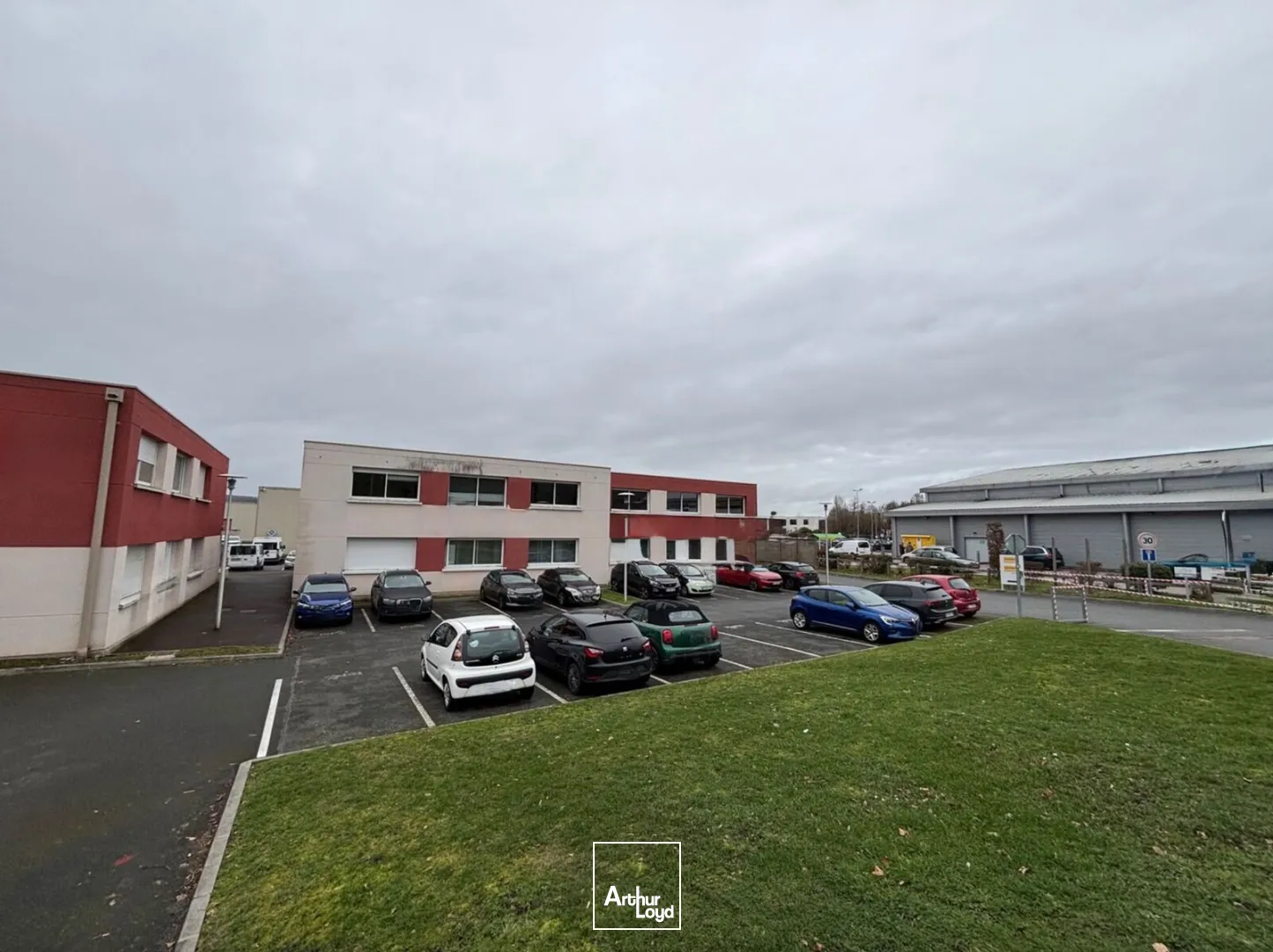 Locaux d'activité & Entrepôts - Location - LE GRAND QUEVILLY - 76120 - 650-650 - 7674660