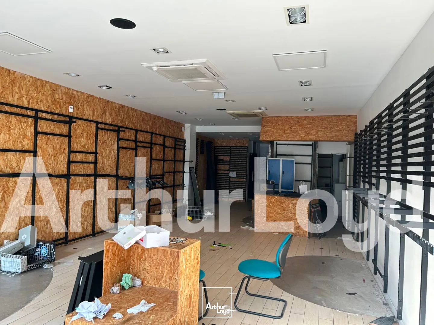 Locaux commerciaux - Location - LILLE - 59800 - 260.01-260.01 - 7674860