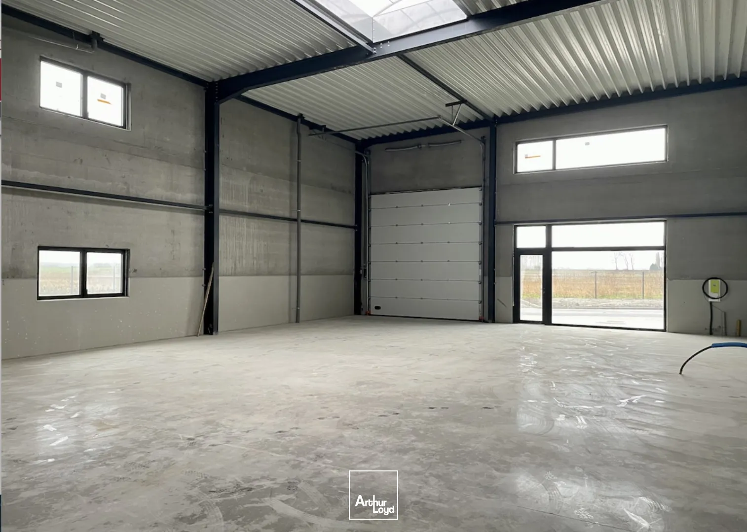 Locaux d'activité & Entrepôts - Vente - CAPPELLE LA GRANDE - 59180 - 172-3168 - 7674871